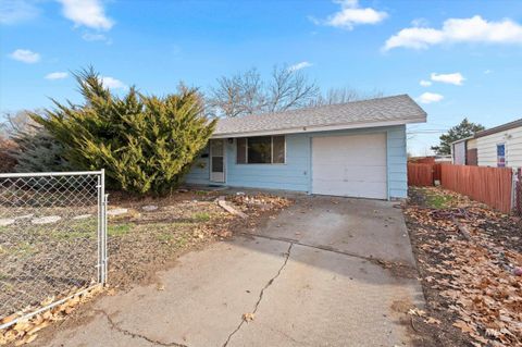 775 S 13th East Mountain Home ID 83647