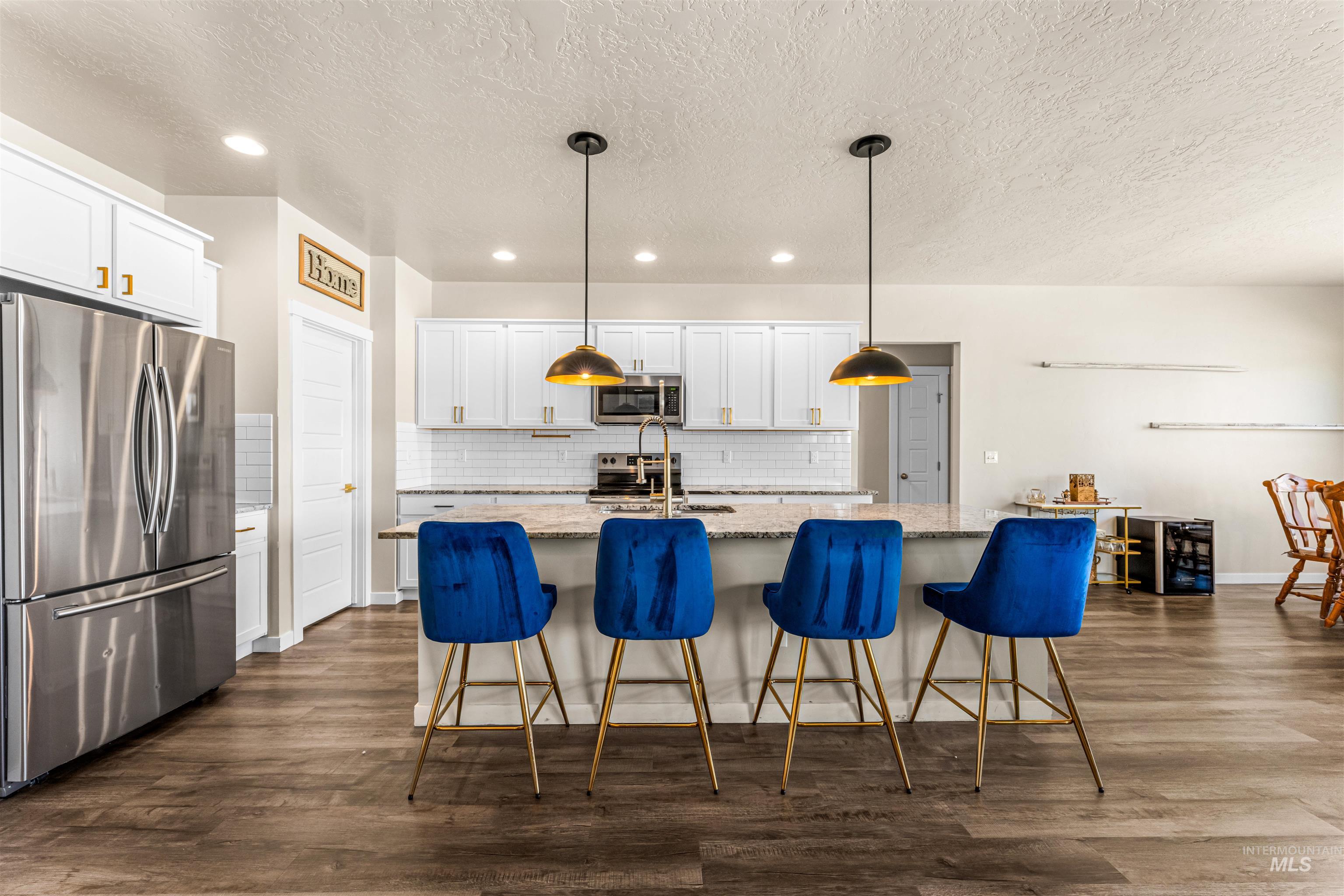 6738 S Memory Way