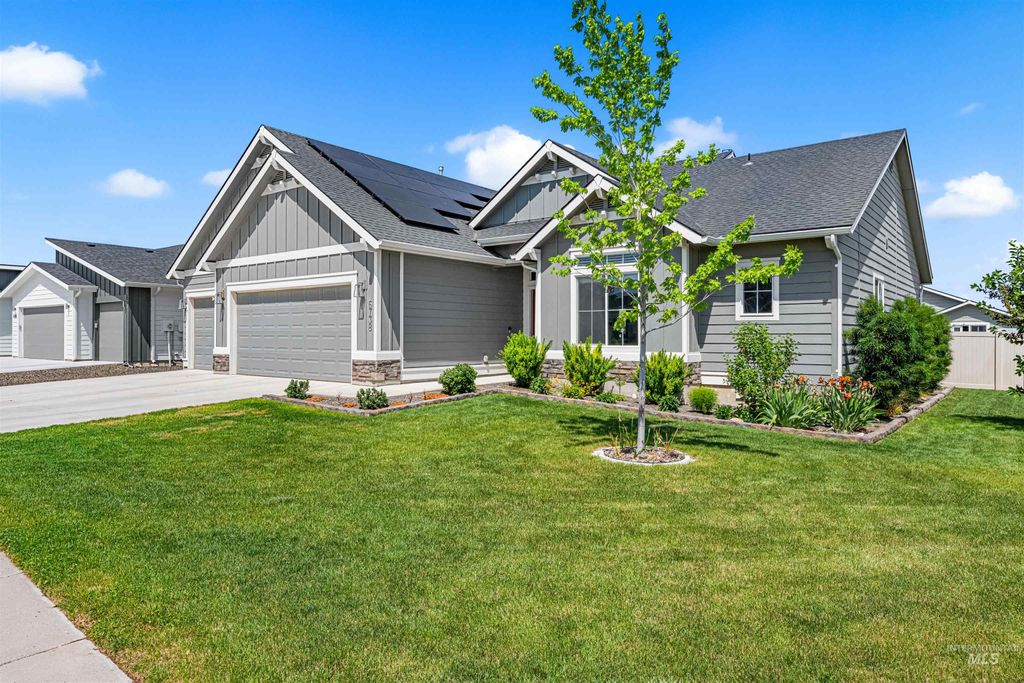 Photo of 6738 S Memory Way, Meridian, ID 83642 (MLS # 98986605)