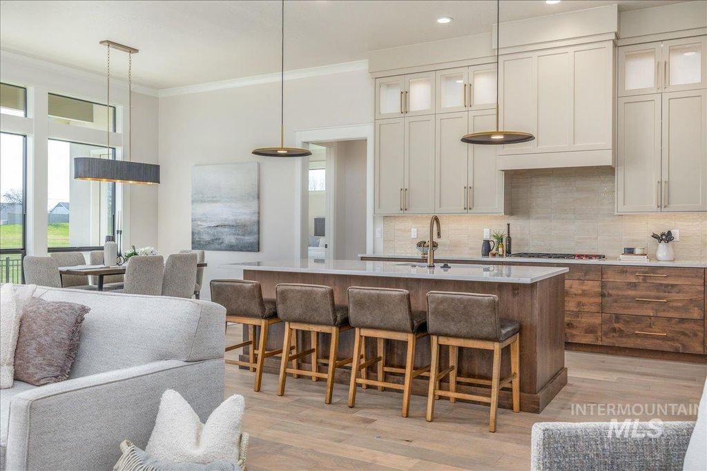 Photo of 2927 W Three Lakes Dr, Meridian, ID 83646 (MLS # 98978517)