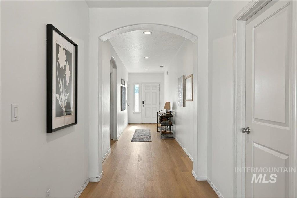 Photo of 1864 E Jade Falls, Kuna, ID 83634 (MLS # 98974864)