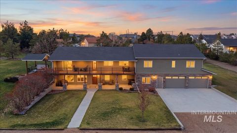 Photo of 1640 S 5th W St, Mountain Home, ID 83647 (MLS # 98977706)