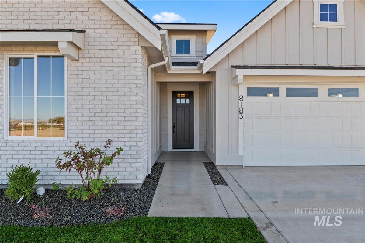 8183 W Show Horse Ct