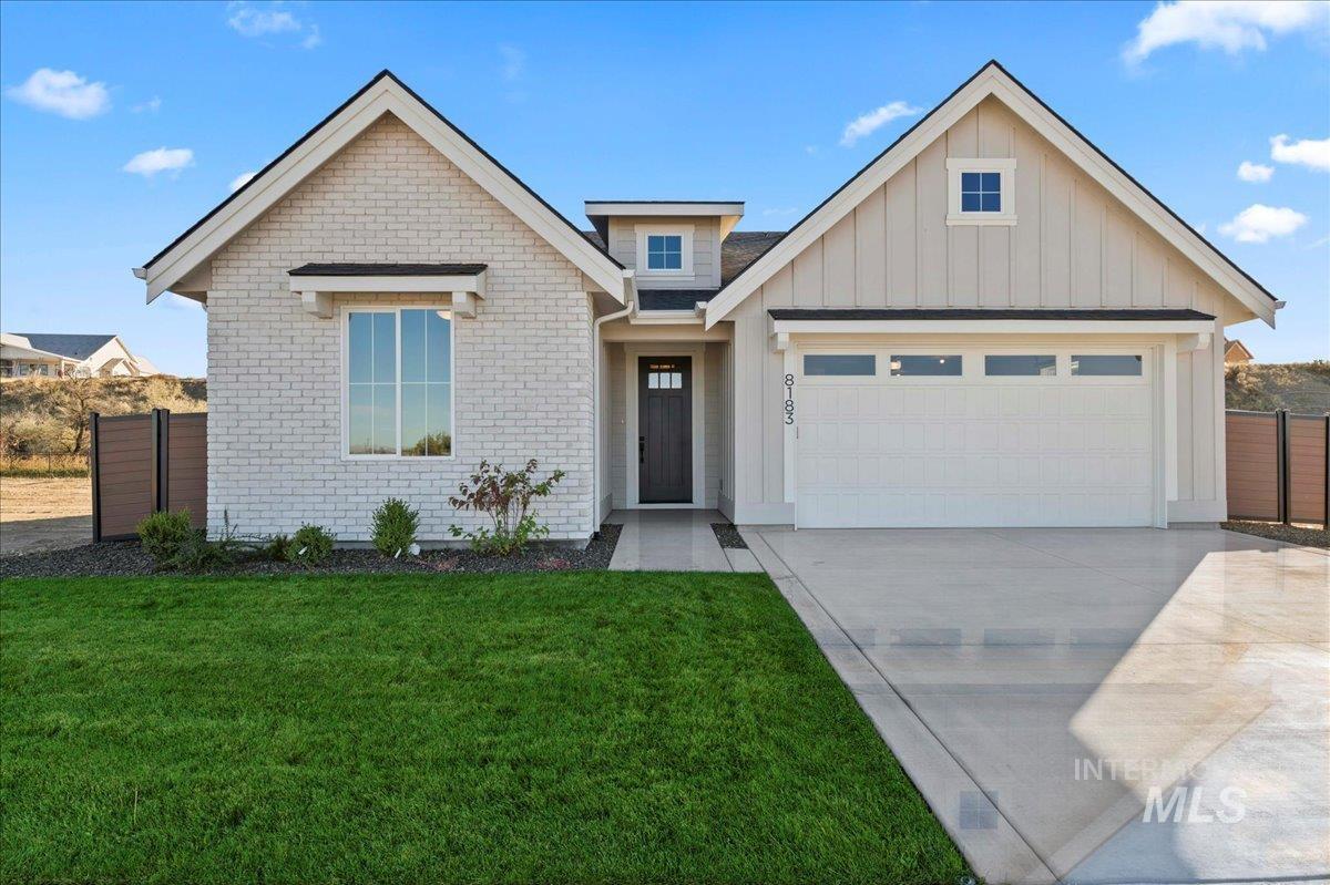 8183 W Show Horse Ct