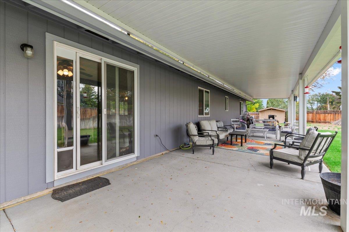View of patio / terrace featuring an outdoor living space