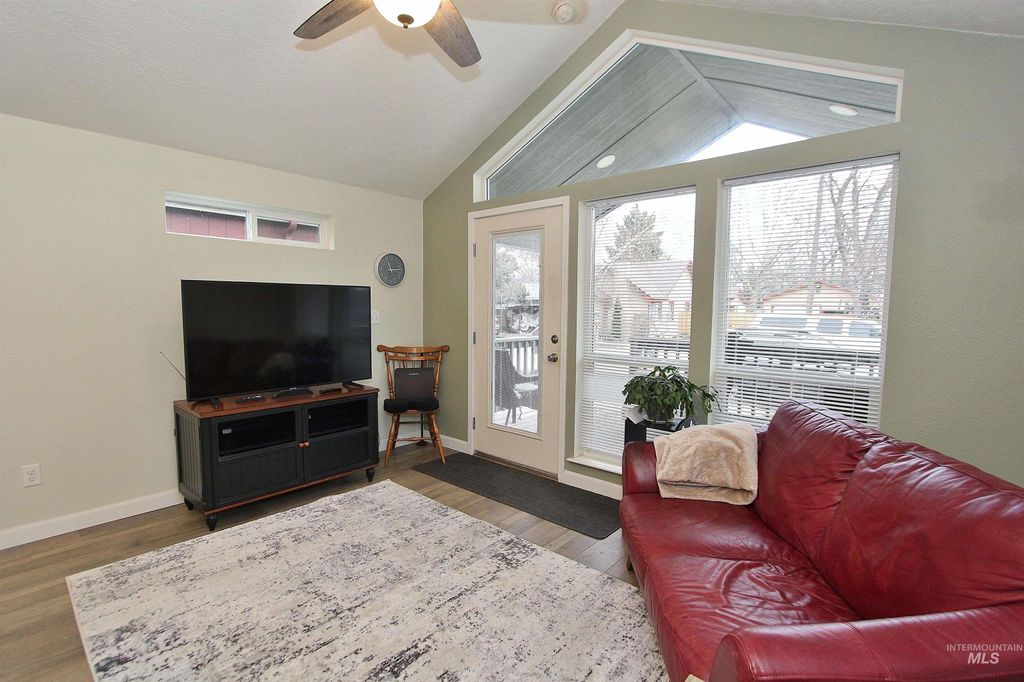 Photo of 3015 N Silver St, Boise, ID 83703 (MLS # 98972458)