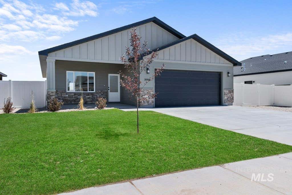 Photo of 2006 Trae Street, Jerome, ID 83338 (MLS # 98987438)