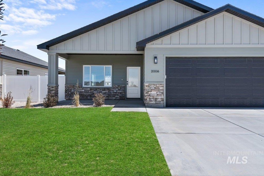 Photo of 2006 Trae Street, Jerome, ID 83338 (MLS # 98987438)