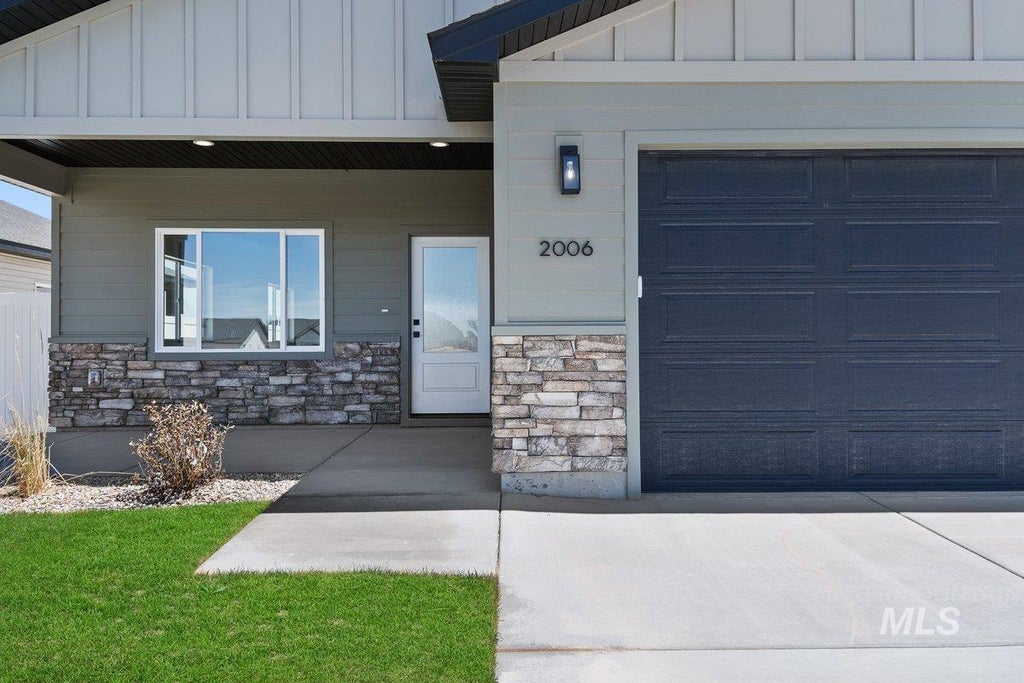 Photo of 2006 Trae Street, Jerome, ID 83338 (MLS # 98987438)