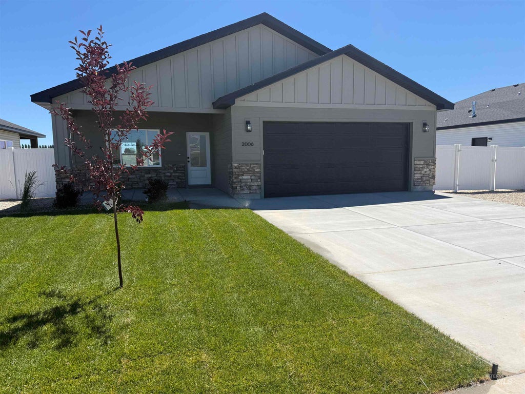 Photo of 2006 Trae Street, Jerome, ID 83338 (MLS # 98987438)