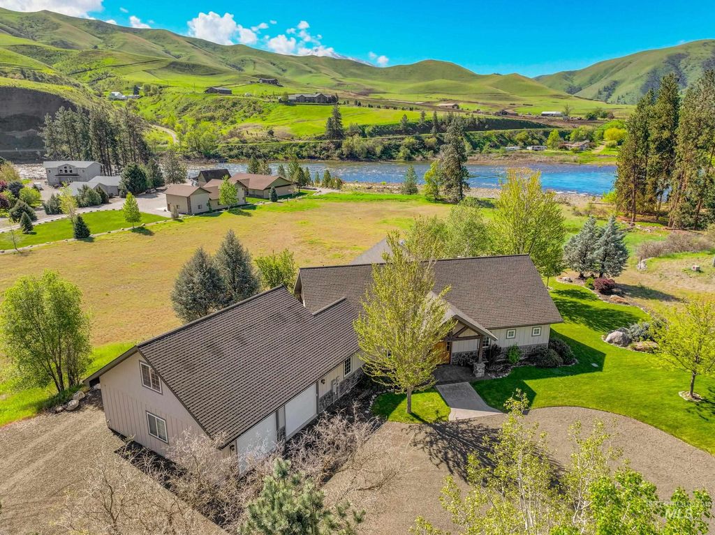 Photo of 113 Deford Rd, White Bird, ID 83554 (MLS # 98987629)