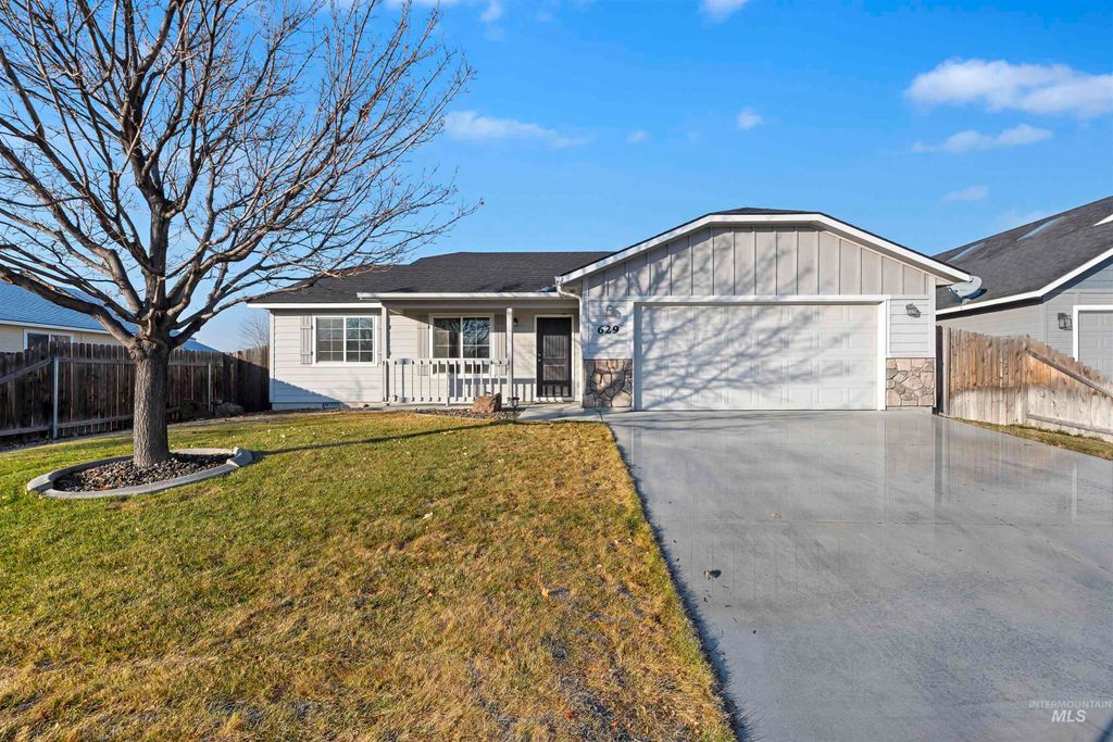 Photo of 629 S Kiser Ave, Boise, ID 83709 (MLS # 98971782)