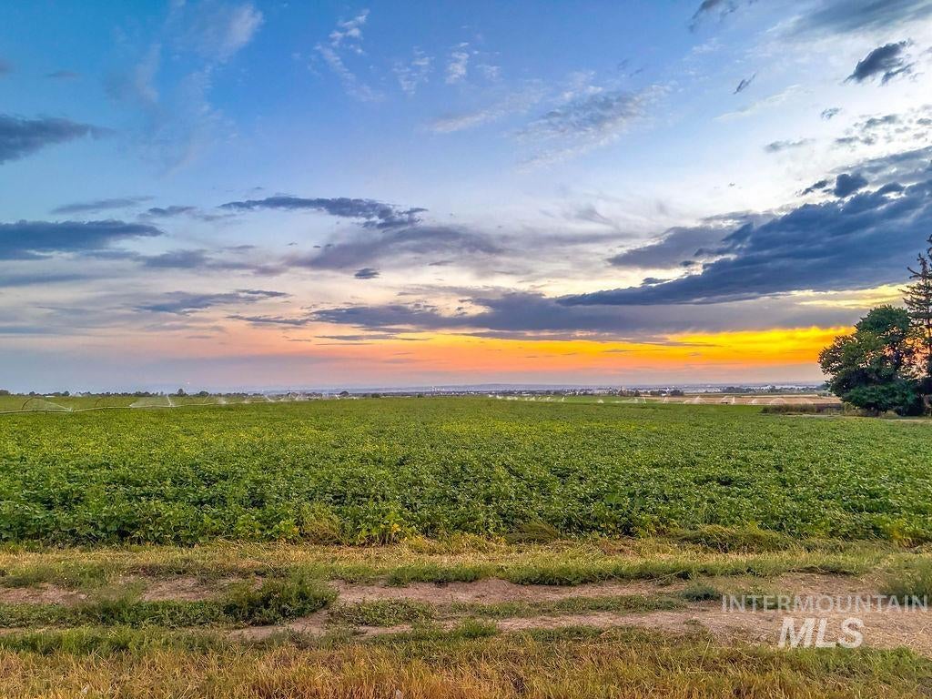 Photo of 3063 E 3400 N, Twin Falls, ID 83301 (MLS # 98998589)