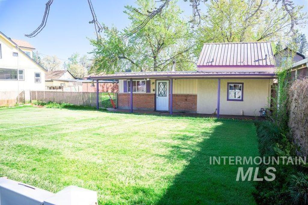 Photo of 805 W Richmond St, Boise, ID 83706 (MLS # 98985775)