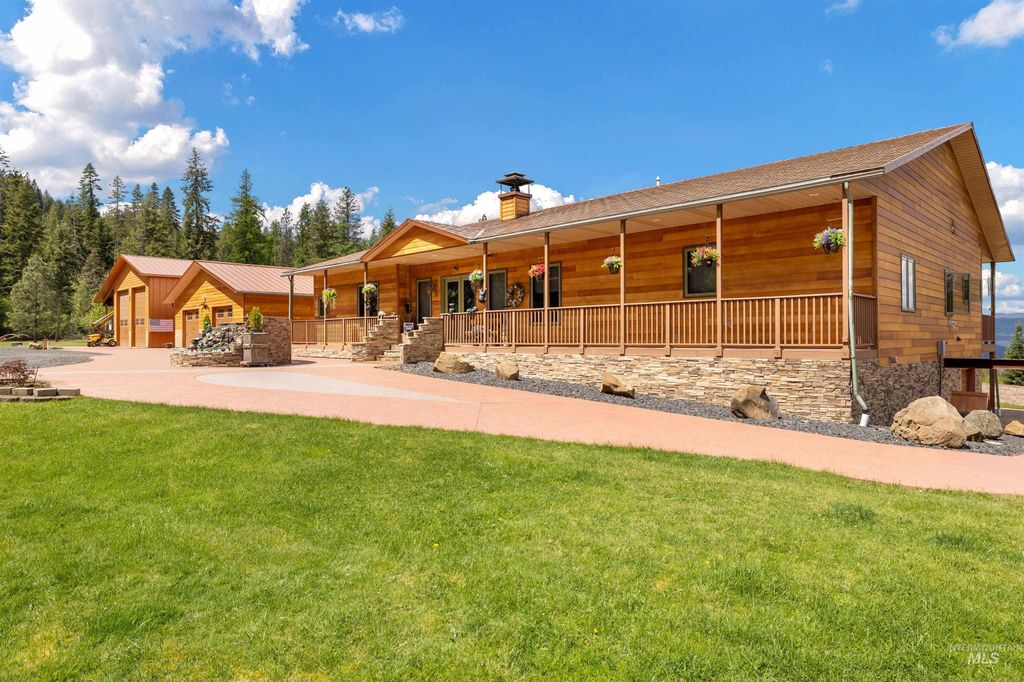 Photo of 3688 Canyon Creek Road, Orofino, ID 83544 (MLS # 98982176)