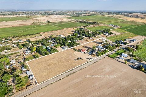 Photo of 12347 S Hawk Haven, Kuna, ID 83634 (MLS # 98958157)