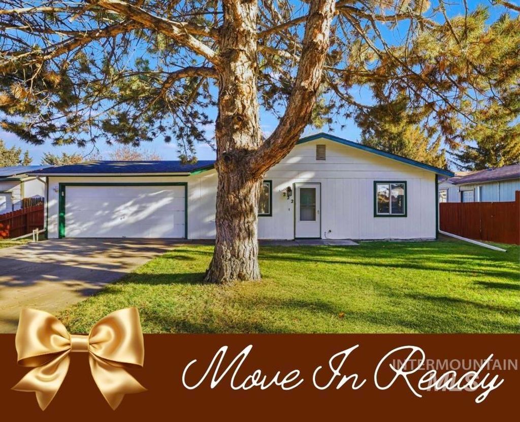 Photo of 222 Avenida Del Rio Dr, Twin Falls, ID 83301 (MLS # 98965771)