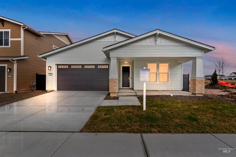 Photo of 6124 N Arcinda Way, Eagle, ID 83616 (MLS # 98989819)