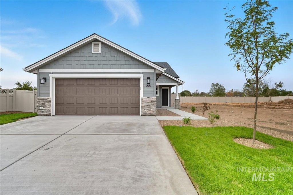 Photo of 1581 Witt, Mountain Home, ID 83647 (MLS # 98943986)