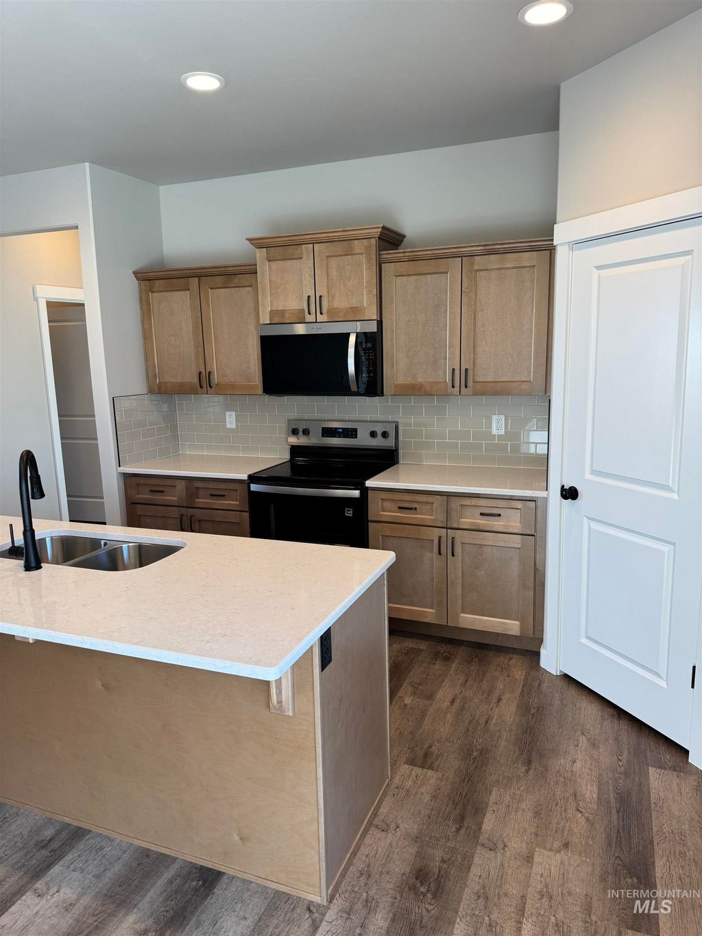 Photo of 2064 Harrison St, Twin Falls, ID 83301 (MLS # 98966238)