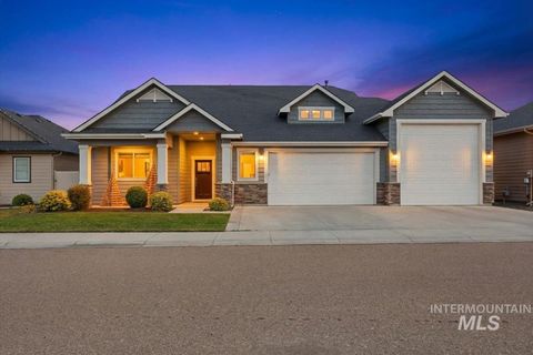 Photo of 9508 W Ringle Creek St, Star, ID 83669 (MLS # 98982411)