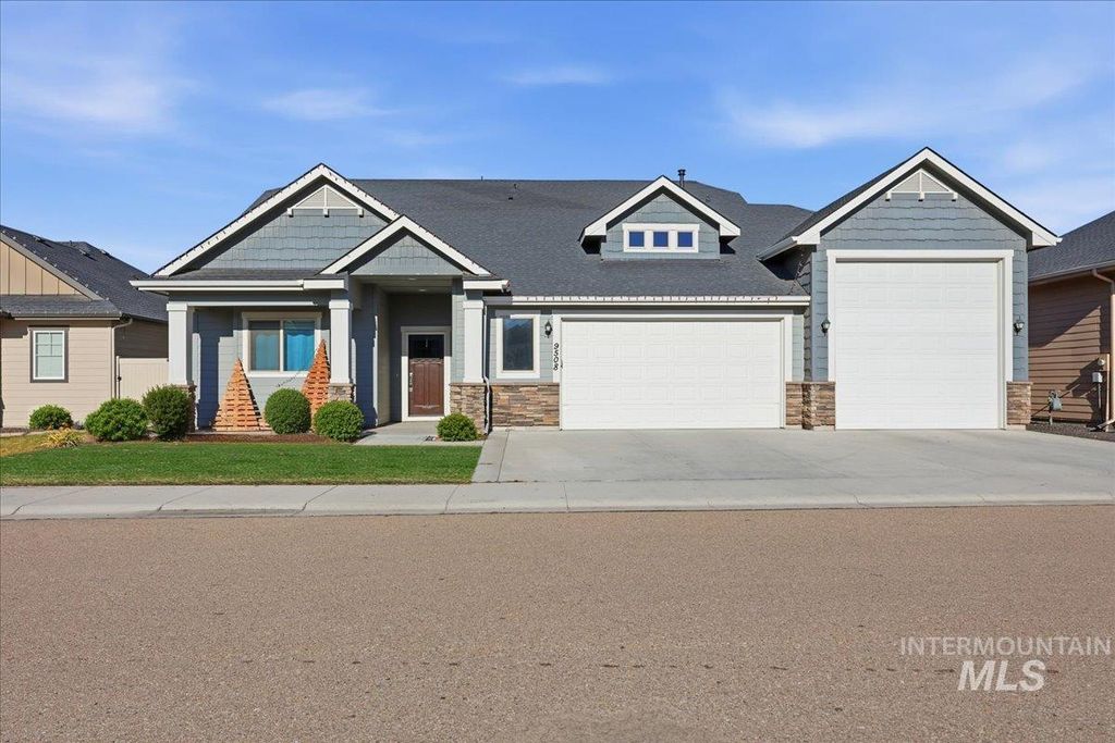 Photo of 9508 W Ringle Creek St, Star, ID 83669 (MLS # 98982411)