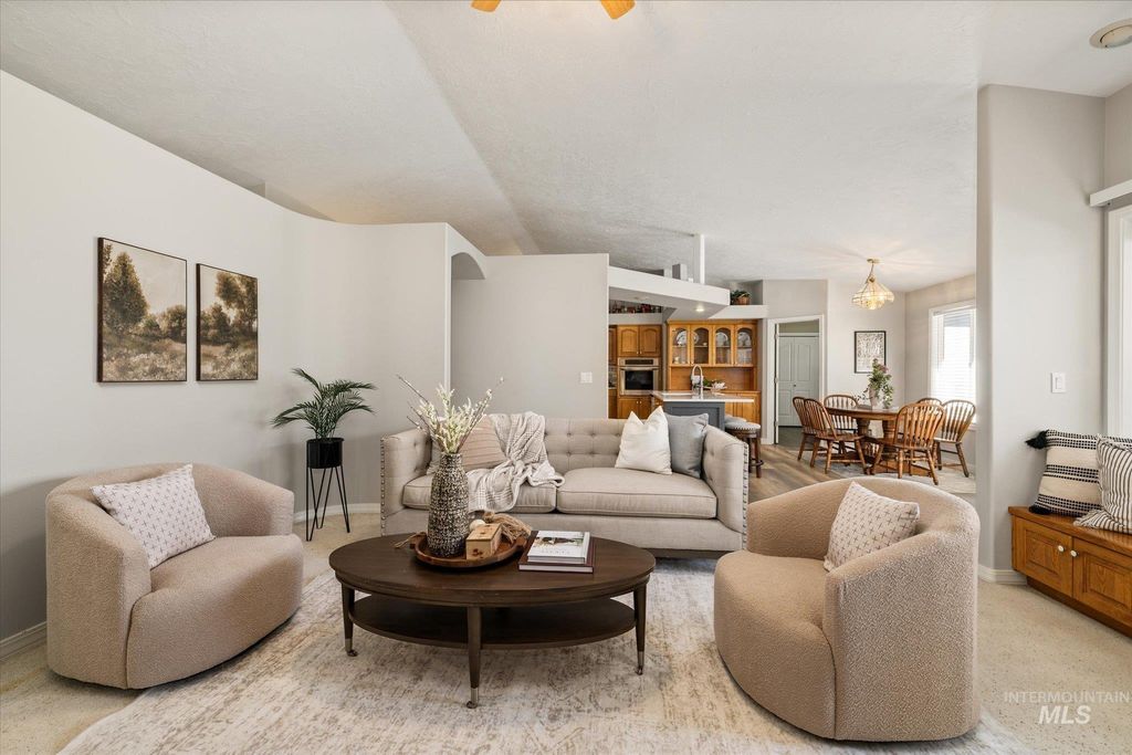 Photo of 465 W Sly Fox St, Meridian, ID 83646 (MLS # 98976680)