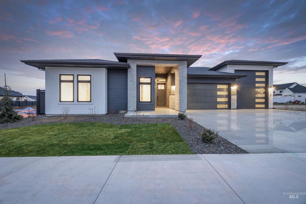 Photo of 7232 N Firhill Pl, Eagle, ID 83616 (MLS # 98982012)