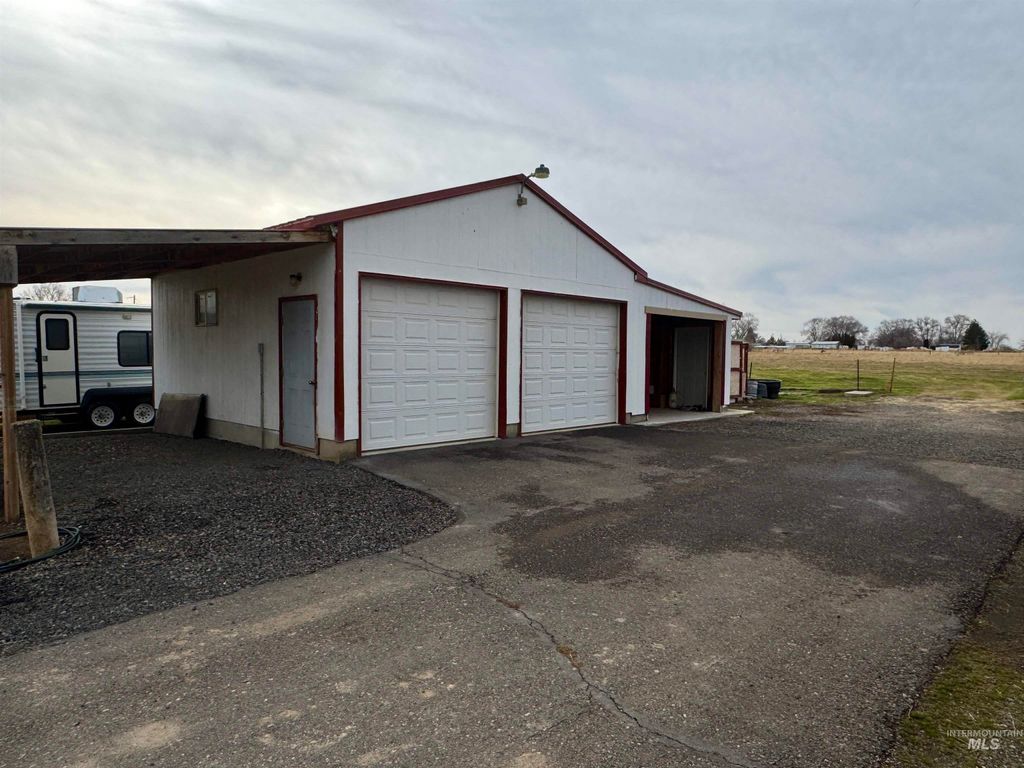 Photo of 3989 N 2250 E, Filer, ID 83328 (MLS # 98973556)