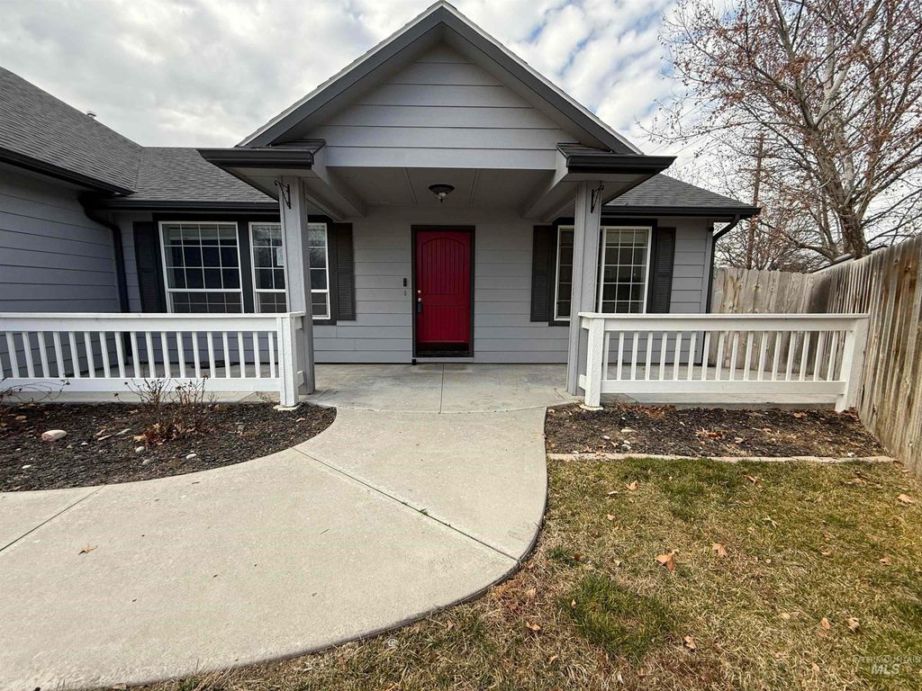 Photo of 137 S Bryson Ct, Nampa, ID 83686 (MLS # 98974730)