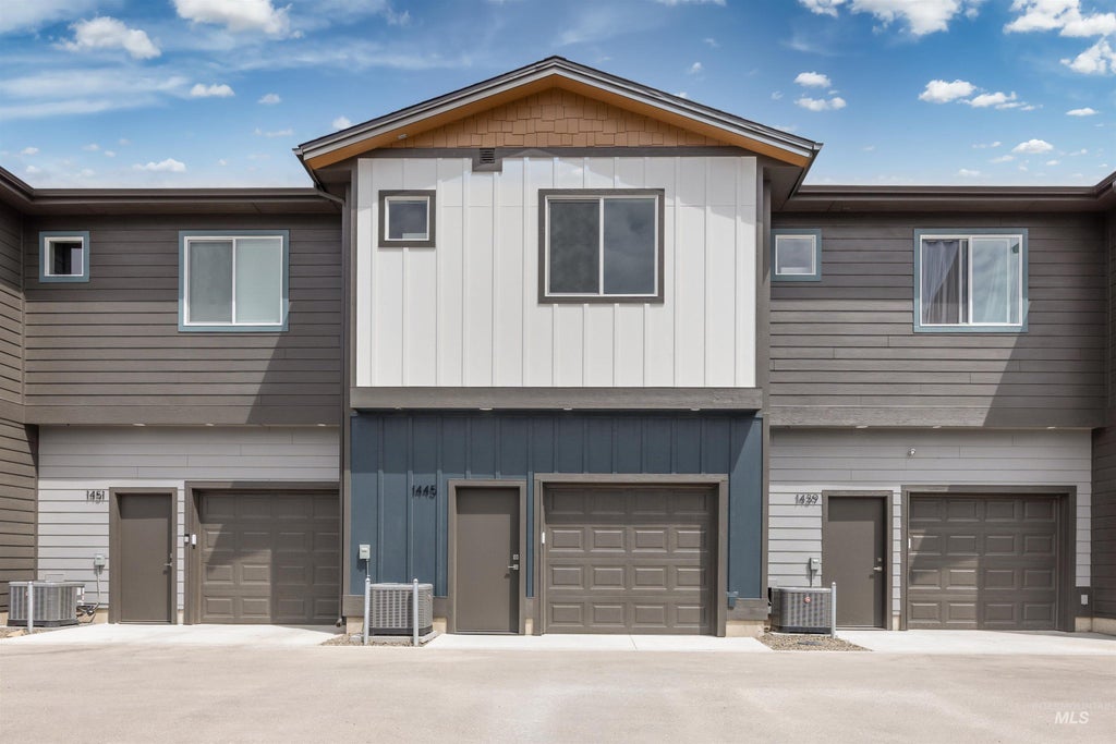 Photo of 1414 N Cole Cottage Lane, Boise, ID 83704 (MLS # 99000503)