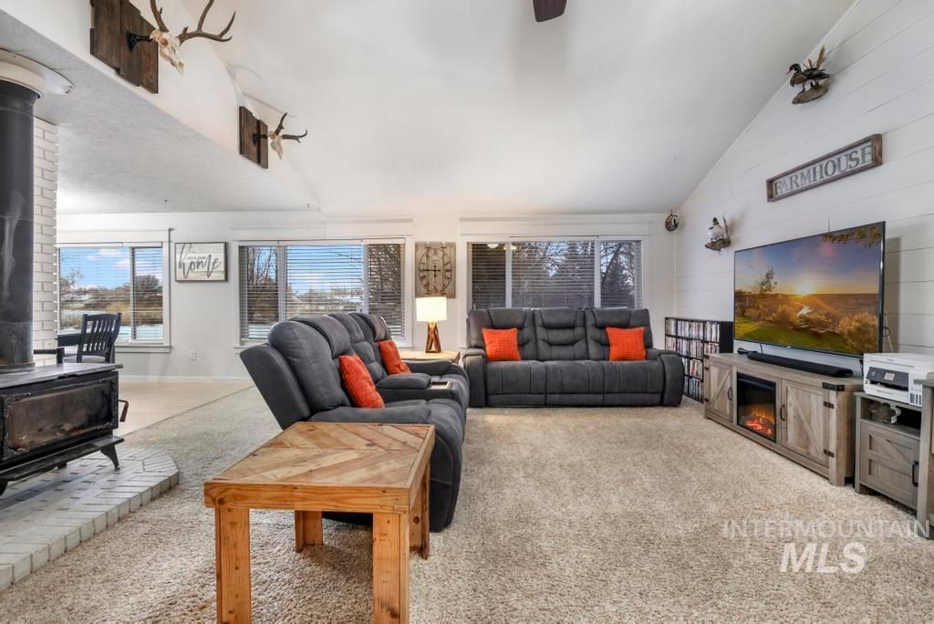 Photo of 808 Rimview Ln E, Twin Falls, ID 83301 (MLS # 98970435)