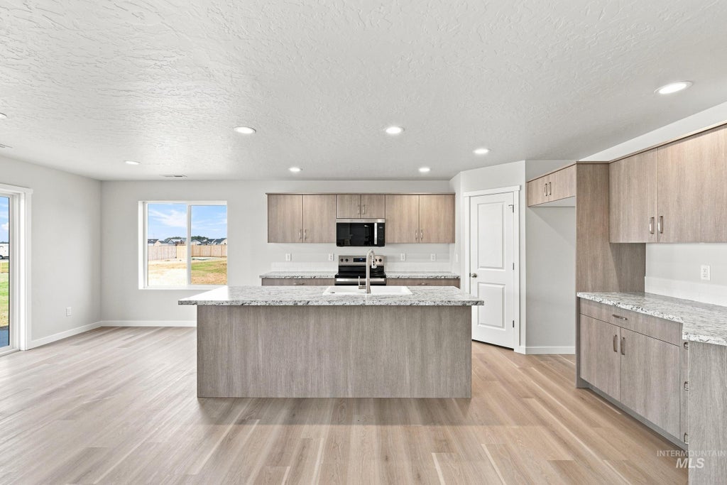 Photo of 16897 Grain Bin Way, Nampa, ID 83651 (MLS # 98999850)