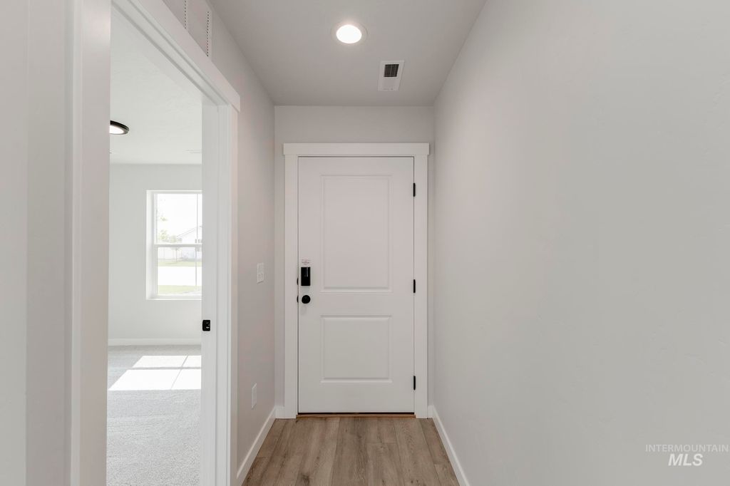 Photo of 3763 E Syracuse St, Nampa, ID 83686 (MLS # 98972751)