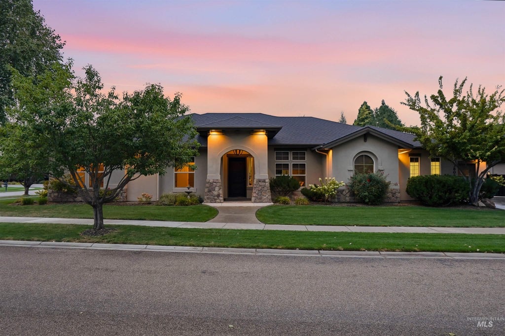 Photo of 3808 W Magic Spruce Dr, Meridian, ID 83646 (MLS # 99000289)