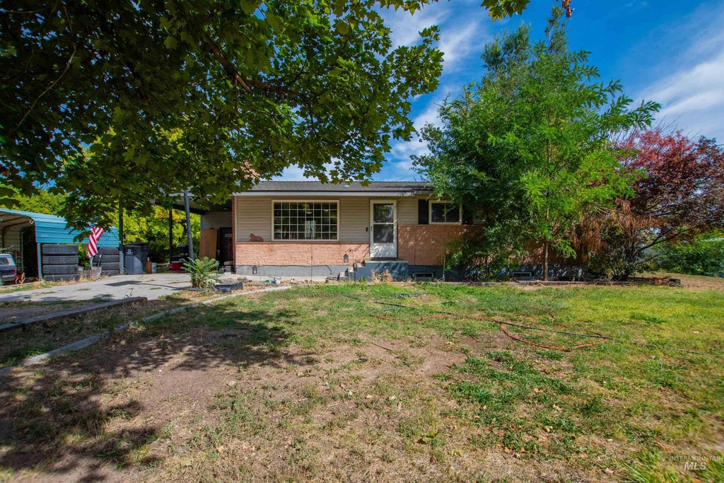 Photo of 4110 Pleasant View Dr, Nampa, ID 83686 (MLS # 99003046)