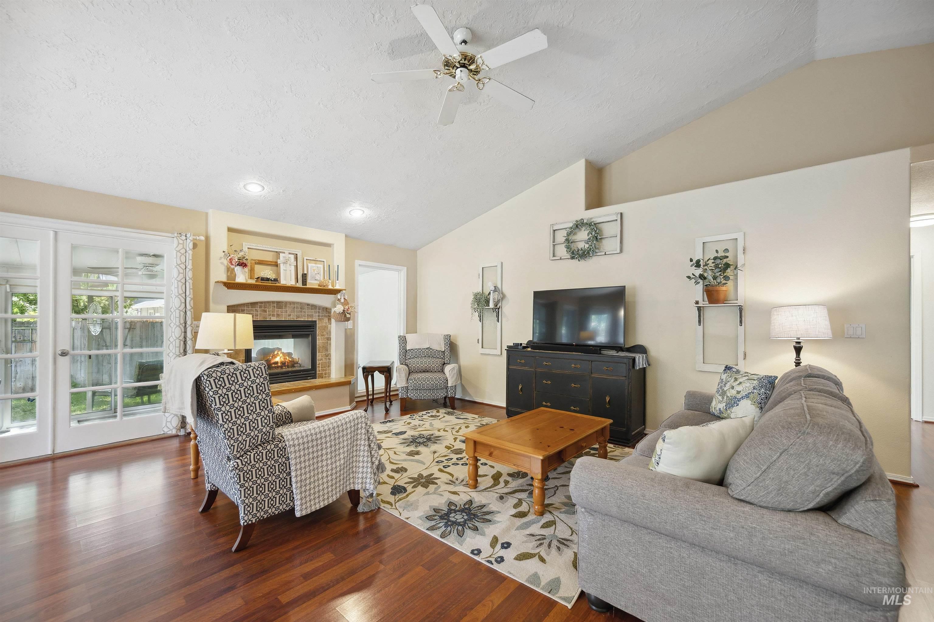 4089 W Blue Creek Dr