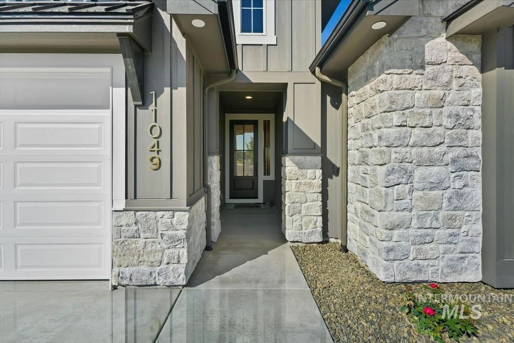 Photo of 11049 W Lahinch Ln, Kuna, ID 83634 (MLS # 98990207)