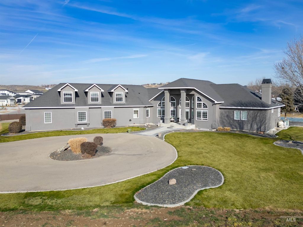 Photo of 3418 N Costa Madera Way, Star, ID 83669 (MLS # 98974672)