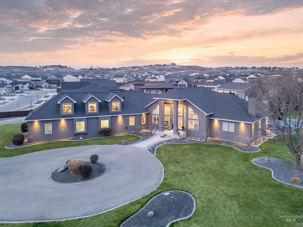 Photo of 3418 N Costa Madera Way, Star, ID 83669 (MLS # 98974672)