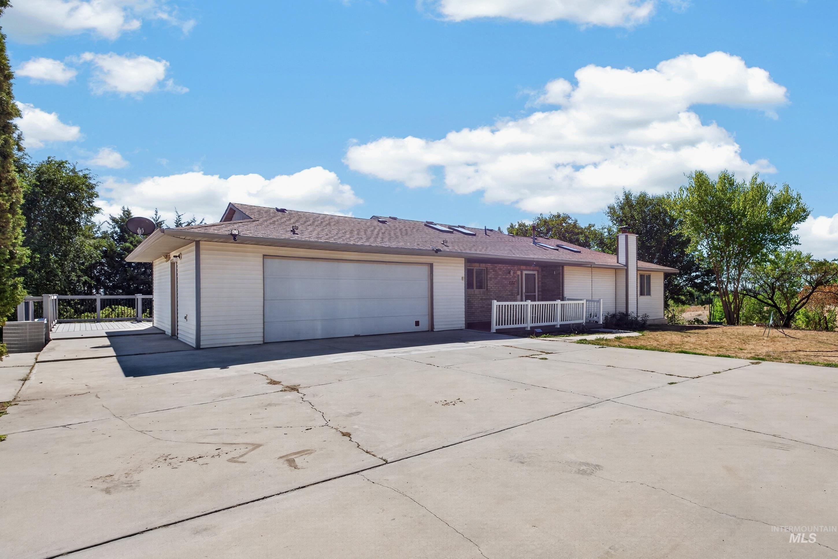 9590 Foothill Rd