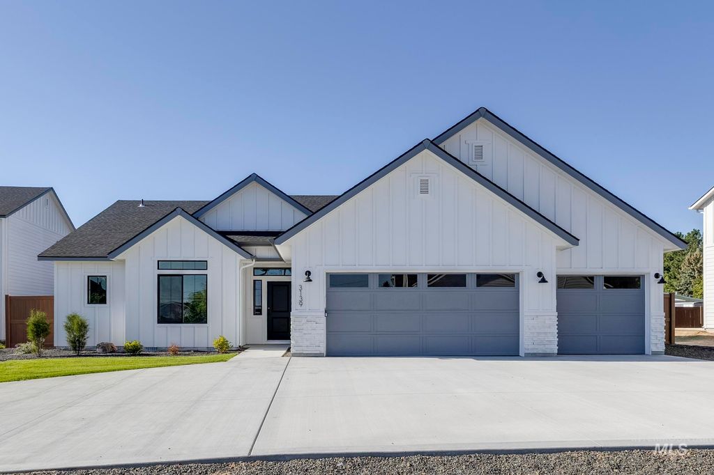 Photo of 8262 E Cool River Lp, Nampa, ID 83687 (MLS # 98979906)