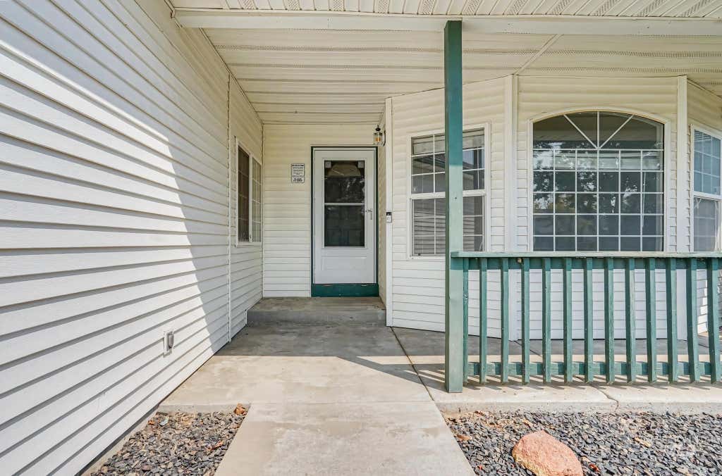 Photo of 1807 Fairoaks Dr, Caldwell, ID 83605 (MLS # 98996687)