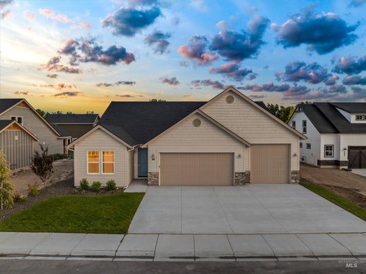 419 HIDDEN MILL CT, MIDDLETON, ID 83644 - Image bee6d7c0a8b979e2e1a7c847477c4a8f/1440666218