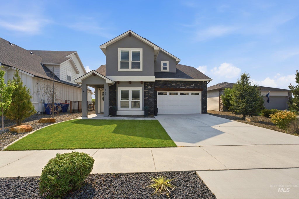 Photo of 1315 N Big Star Place, Eagle, ID 83616 (MLS # 98995749)