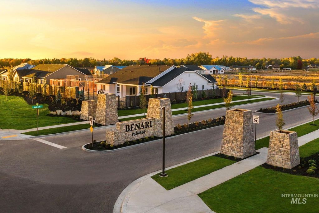 Photo of 1911 W Timberstone Dr, Eagle, ID 83616 (MLS # 98972695)