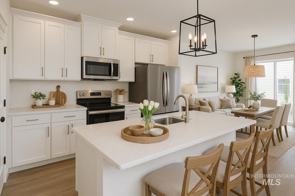 Photo of 8 Oregon Ave, Caldwell, ID 83605 (MLS # 98970708)