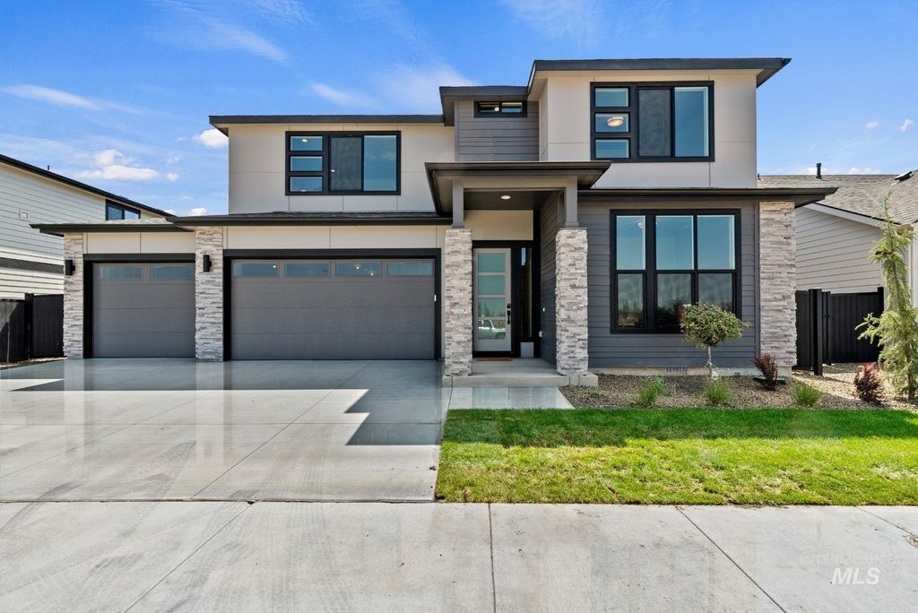 Photo of 8458 W Graye St #Rouge, Meridian, ID 83646 (MLS # 98971048)