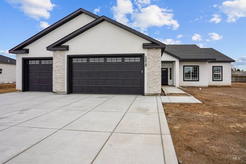 Photo of 1215 Copper Drive, Rupert, ID 83350 (MLS # 98977424)