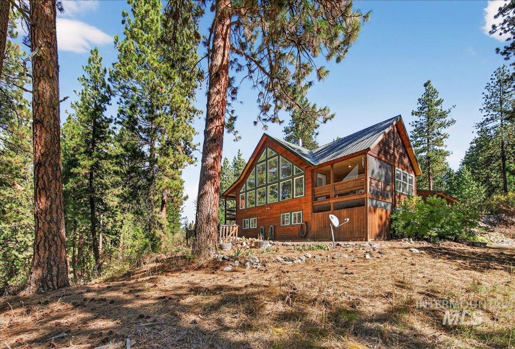 Photo of 5 Balsam Circle, Idaho City, ID 83631 (MLS # 98964619)